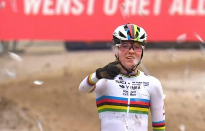 Fem van Empel earns 2024-2025 World Cup hat trick on greasy course in France