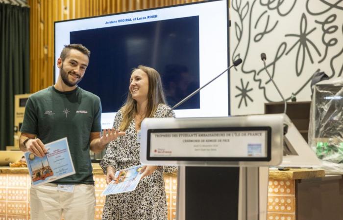 Jordane and Lucas, student ambassadors from Île-de-France