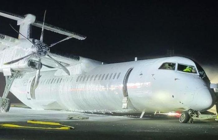 Crash plane removed from Halifax airport runway