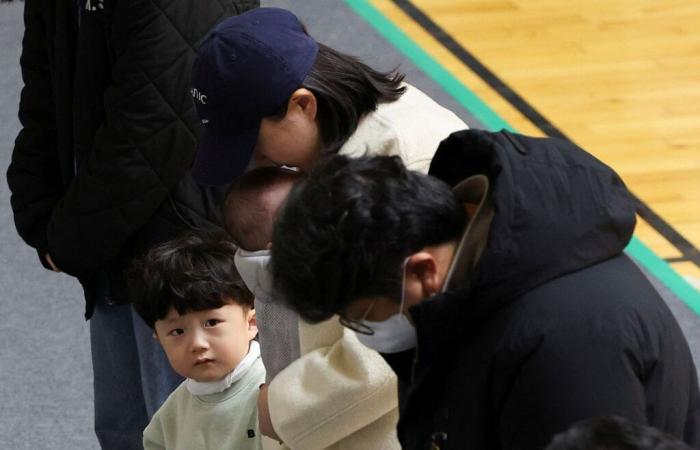 The emotion of Koreans at Muan airport, after the death of 179 people in a plane crash