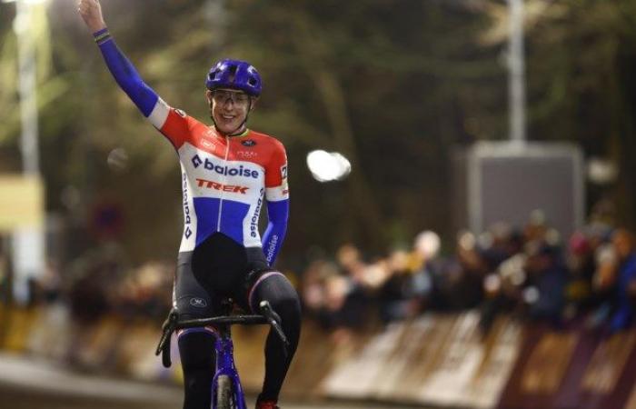 Lucinda Brand beats Ceylin Alvarado and wins evening cross Diegem for the first time in her career