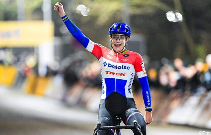 Lucinda Brand thunders over Ceylin Alvarado in Diegem and makes Superprestige battle exciting again