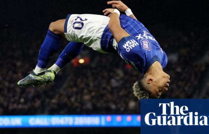 Ipswich earn historic home win as Omari Hutchinson haunts Chelsea | Premier League