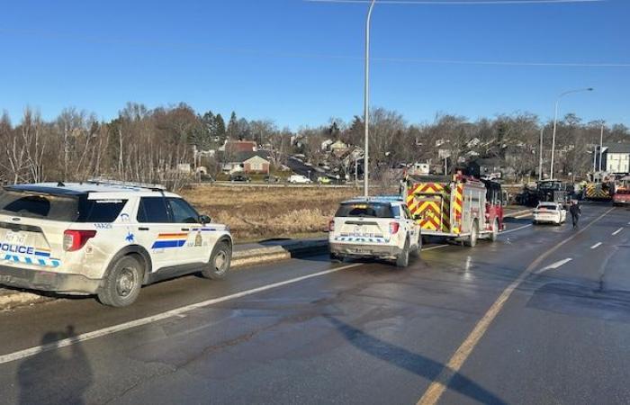 Their car ends up in a creek in Moncton, two men die