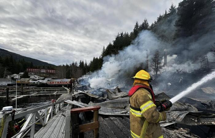 Vancouver Island | Fire destroys Telegraph Cove boardwalk