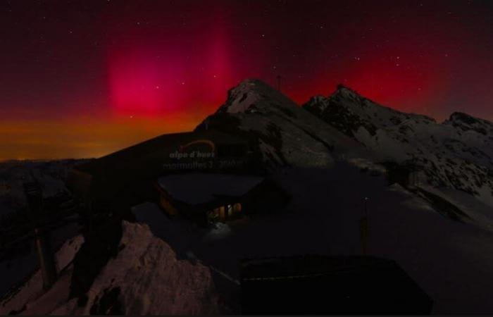 Northern Lights in the Isère night to kick off 2025