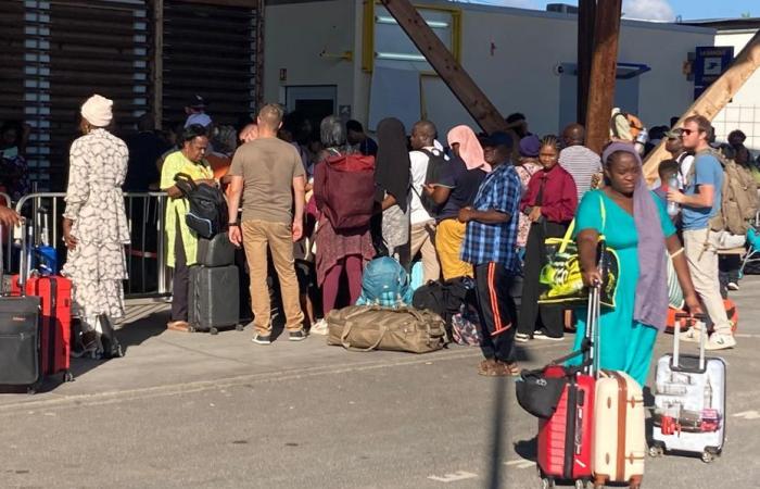 “I’m coming home,” sobs a Mahorese traveler, the first commercial flights have arrived in Mayotte