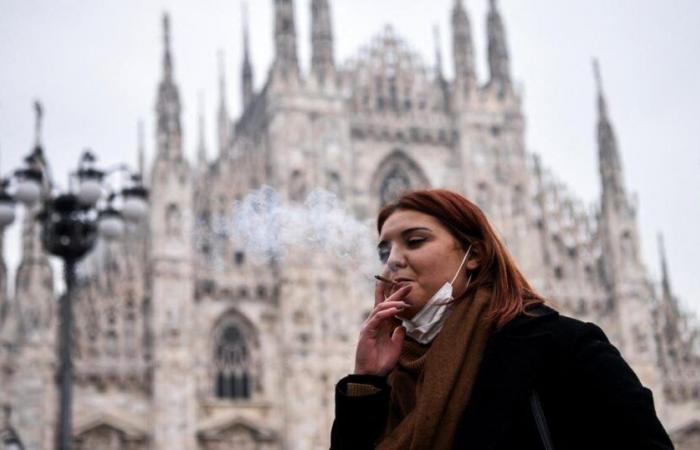 In Milan, a city led by an environmentalist mayor, smoking in the open air has now been banned since January 1.