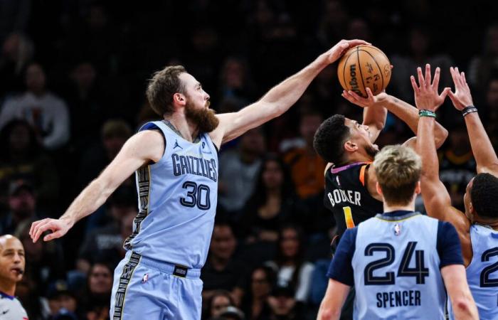 Fans react to Suns bringing in the new year with brutal 117-112 loss to Grizzlies