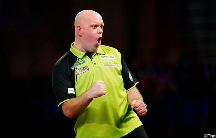 LIVEBLOG World Darts Championship – Michael van Gerwen overpowers strong Callan Rydz in high-quality quarter final