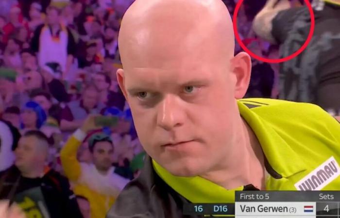 Eagle-eyed fans spot Callan Rydz’s classy gesture while on brink of World Darts Championship exit to Michael van Gerwen