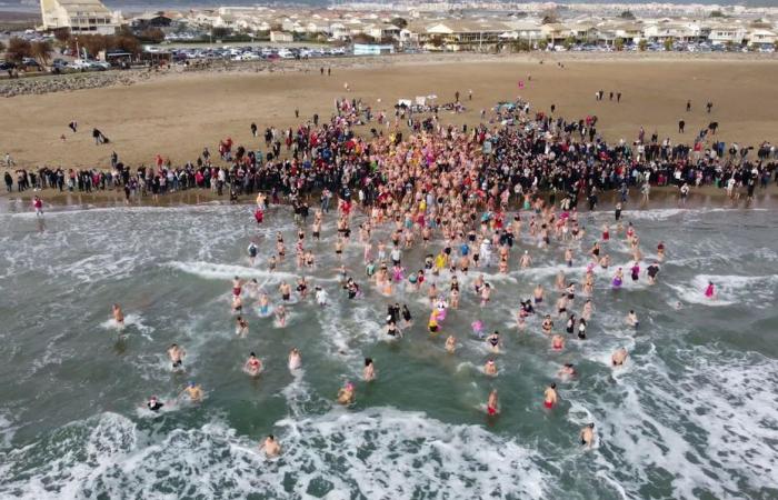 Tradition. They take the plunge for 2025, New Year's baths attract crowds