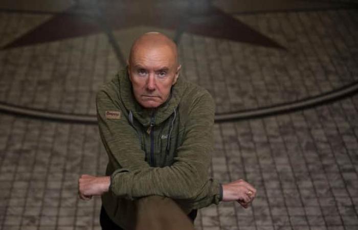 Irvine Welsh demands streets of Edinburgh are given ‘back to the people’ on Hogmanay