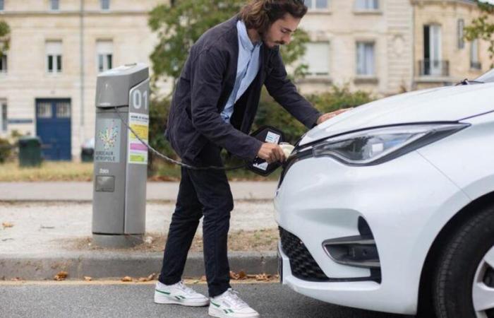 Sales of new cars fell in France in 2024, including electric vehicles