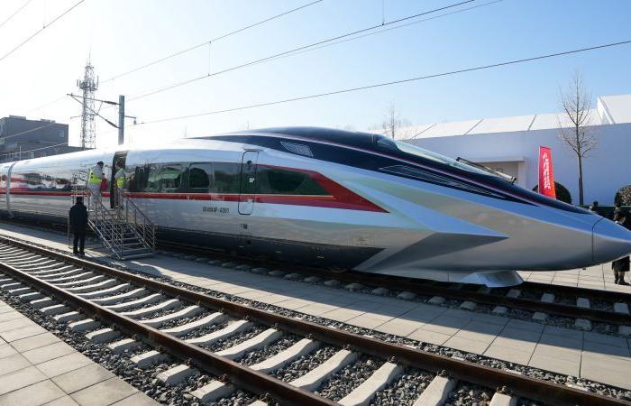 China breaks its own record for ‘the world’s fastest high speed train’