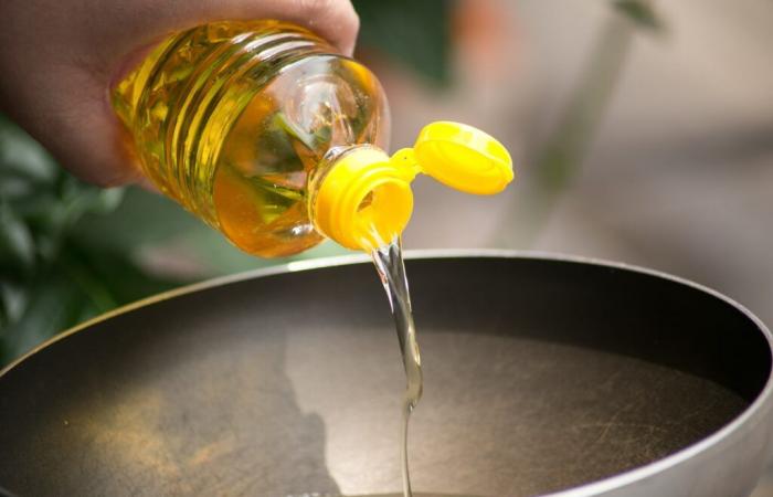 This oil you consume every day could promote colorectal cancer, according to a study