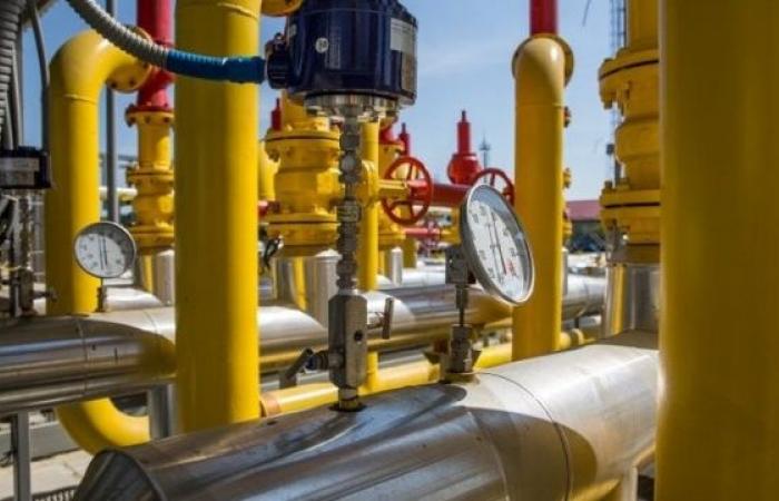 Ukraine stopped the transit of Russian gas at 7 a.m. on January 1 over national security concerns