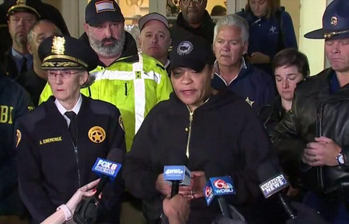 the city’s mayor denounces “a terrorist attack” after the death of at least 10 people