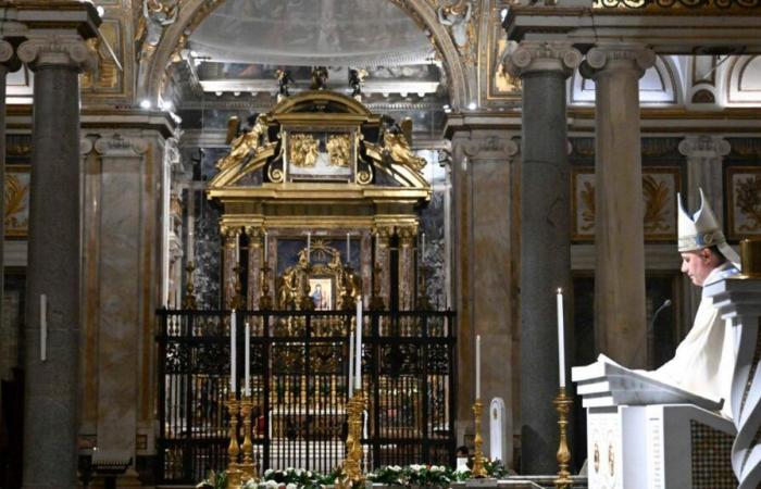 The Holy Door opened at Sainte-Marie-Majeure