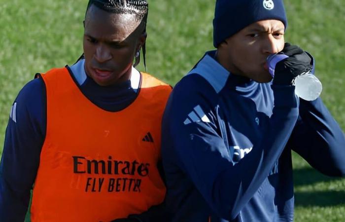 Kylian Mbappé accused of inappropriate gesture towards Endrick during end-of-year training