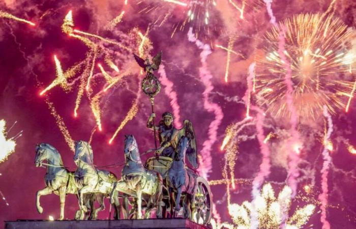 Fireworks and festivities: New Year was celebrated in European capitals