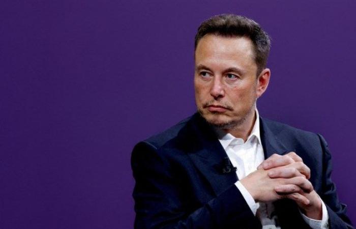 Elon Musk changes his name from X to the name of the cryptocurrency