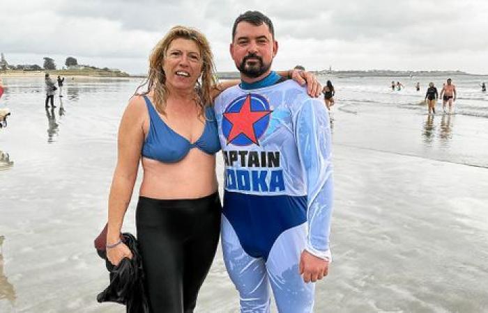 “My feet are cold!” »: the intrepid first swimmers of the year met at Larmor-Plage