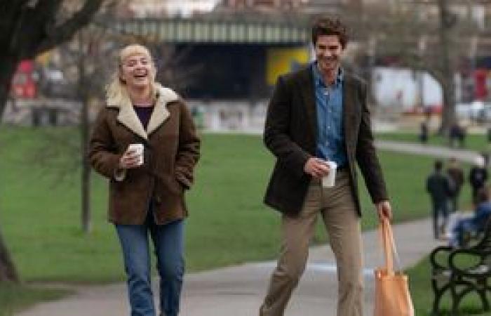 “Love in the Present” with Florence Pugh and Andrew Garfield, a film about cancer like no other