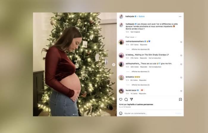 her daughter reveals her baby bump for the first time