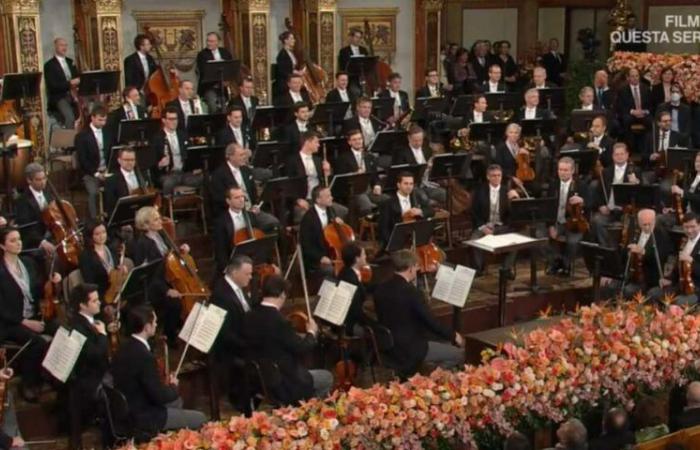 Riccardo Muti conducts the Philharmonic Orchestra