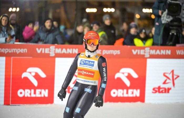 Ski jumping | Oberstdorf: Katharina Schmid wins the qualification, Emma Chervet qualifies, not Joséphine Pagnier | Nordic Mag | No. 1 Biathlon