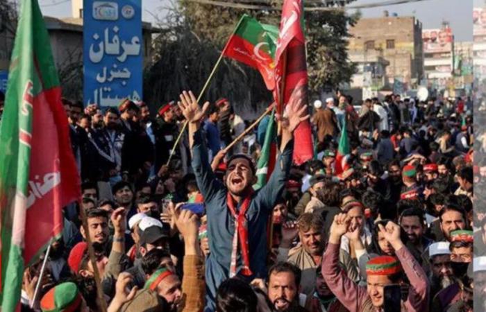 Pakistan Tehreek-E-Insaf: Pakistan Tehreek-e-Insaf to present two initial demands in meeting with govt on January 2