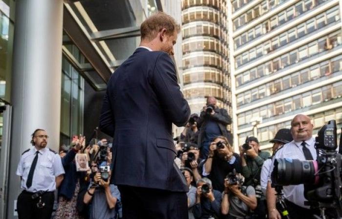 Prince Harry at risk of being ‘destroyed’