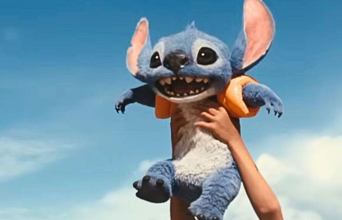 Stitch hits the incrustation in the Mufasa trailer (it failed)