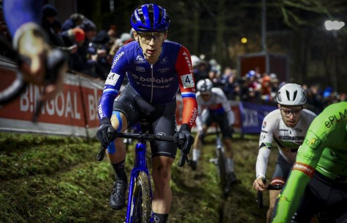 Mathieu van der Poel gives up for X2O Trophy in Baal: “A lot of pain in the ribs due to crash in Loenhout”