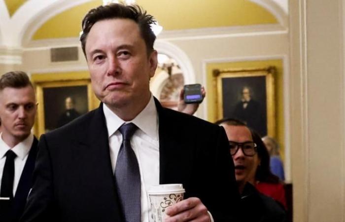 Elon Musk changes his name to X and creates controversy with his new profile image