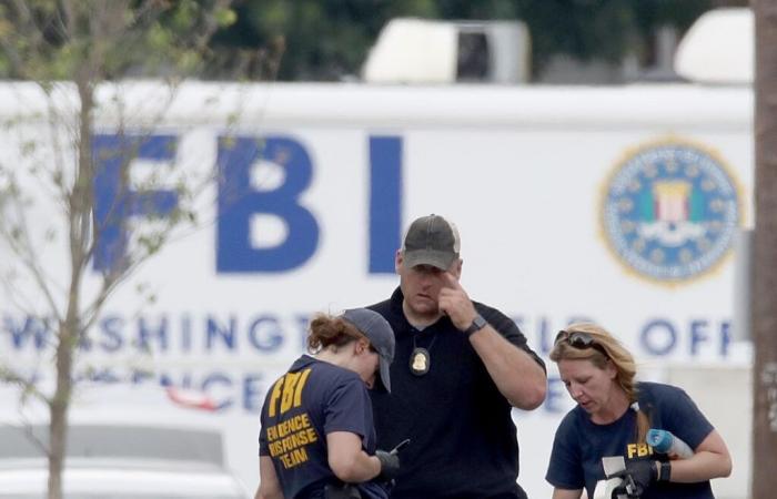 FBI makes record seizure of 150 pipe bombs from Virginia farm