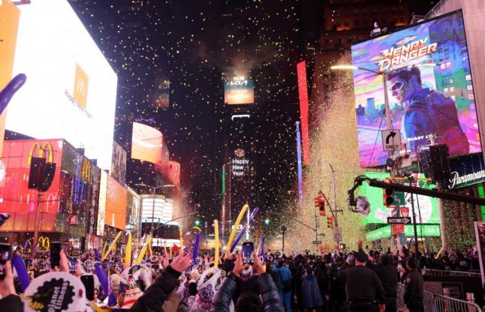 Celebrating the New Year in New York only happens “once in a lifetime”