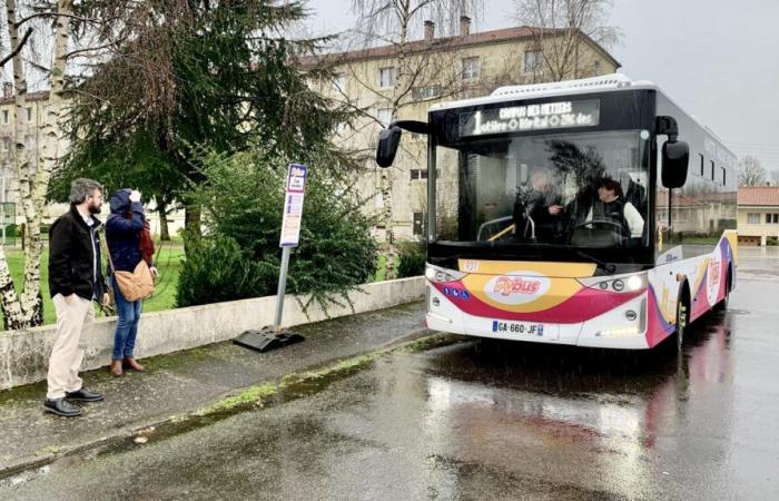 day of revolution for the Pybus in Parthenay, free electric urban bus