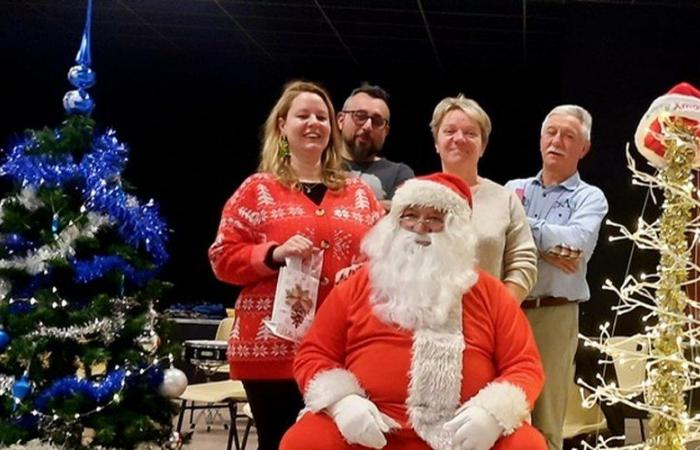 Saint-Loup-Cammas. Santa Claus of the Golden Sheaf