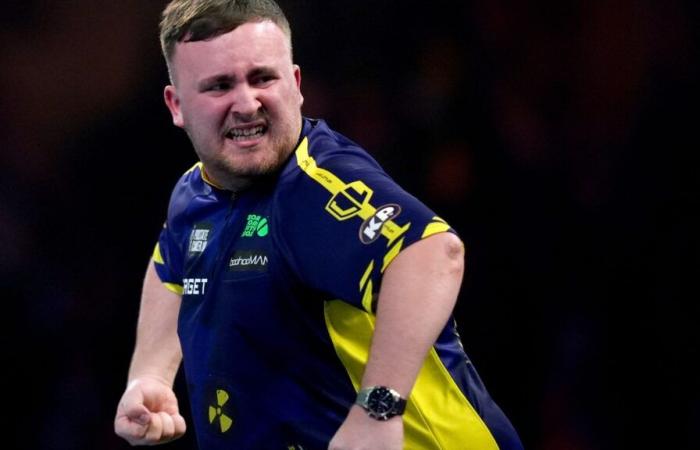 World Darts Championship: Luke Littler sets up Stephen Bunting semi-final showdown after convincing win over Nathan Aspinall | Darts News