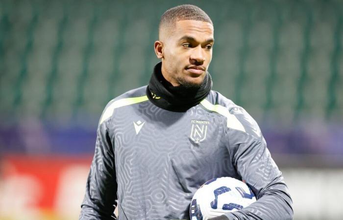 Alban Lafont is having a very difficult time with his situation at FC Nantes