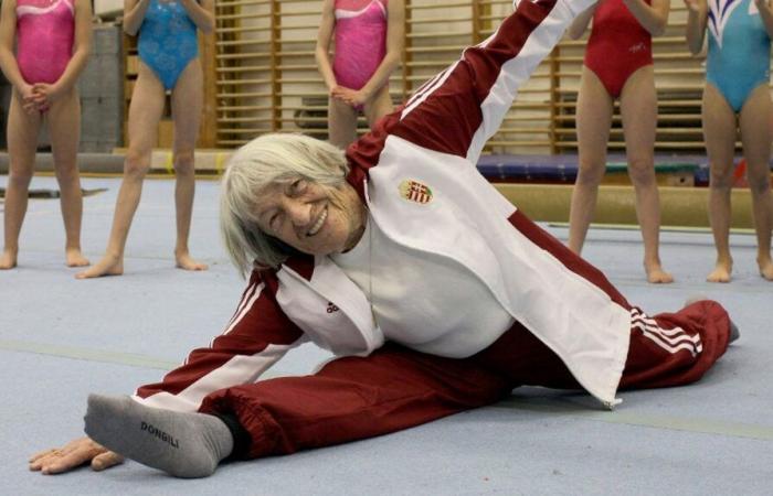 The world's oldest Olympic champion, Agnes Keleti, has died at the age of 103