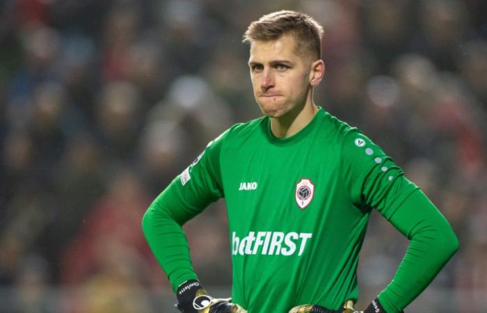 RC Lens is preparing to sign a new goalkeeper