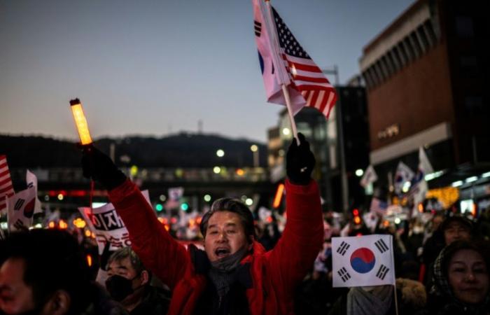 Deposed South Korean president resists arrest – 01/02/2025 at 05:49