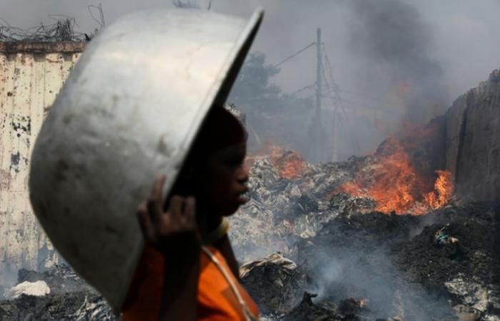 In Accra, a huge fire devastates Ghana’s main second-hand clothing market – 01/02/2025 at 10:31 p.m.