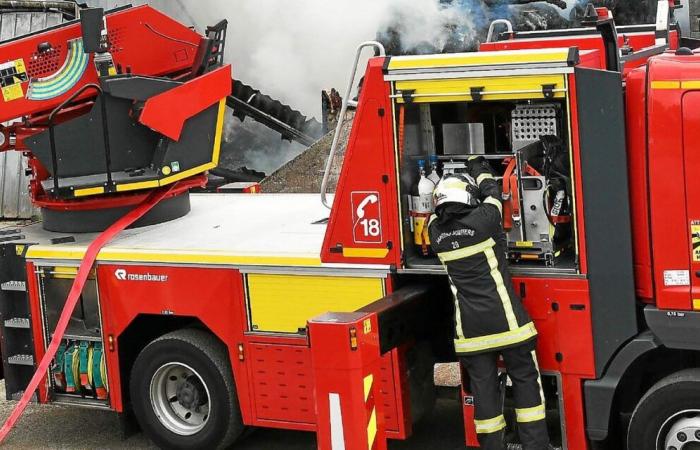 In Saint-Hernin, a small pavilion completely destroyed by flames this Wednesday morning