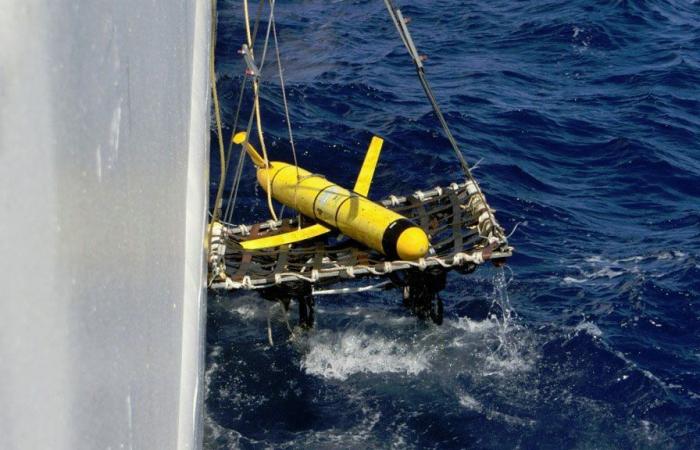 Chinese Underwater Sea Glider Drone Caught By Fisherman In The Philippines