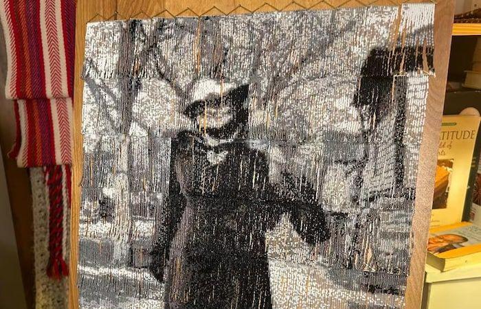 87,000 pearls to paint the portrait of your great-grandmother