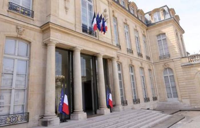 First council of “new” ministers Friday at the Élysée